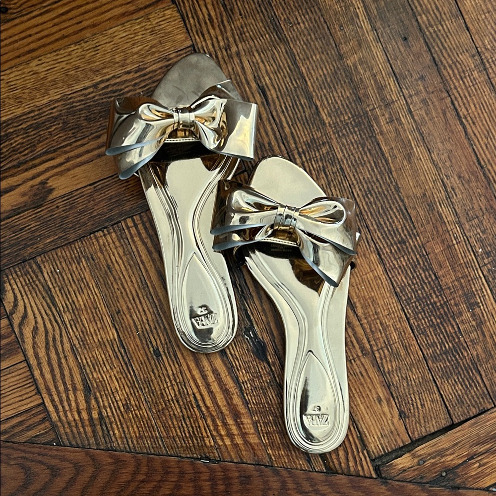 Zara Metallic Gold Bow Sandals